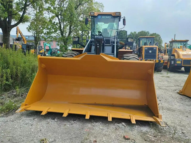 Used-XCMG-Loader-2