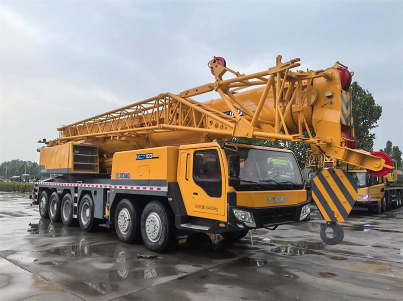XCMG-crane-100Ton-For-sale